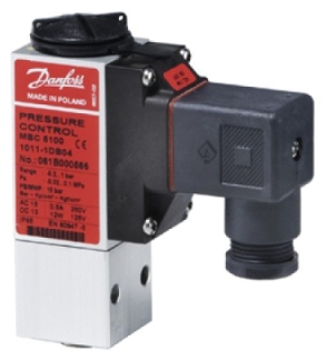 Danfoss Реле давления, MBC 5100-3231-1DB04, 5–20 бар, дифф. 0.4–2.5 бар, G 1 / 4 внутр. + фланец,